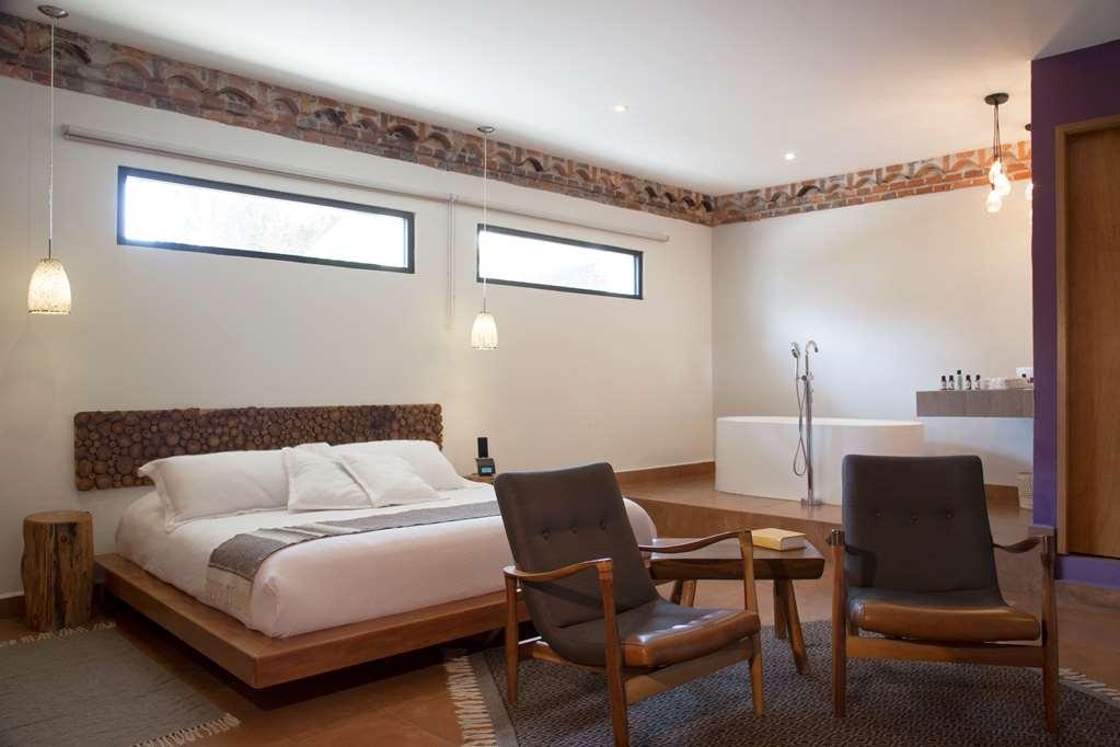 Hotel Boutique Casa Fernanda (Adults Only) Tepoztlán Rom bilde
